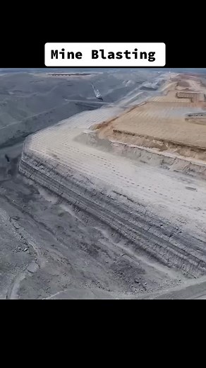 Surface Mine Blasting in Australia