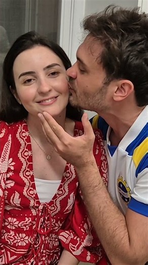 195 kisses in only 30 SECONDS! 😘