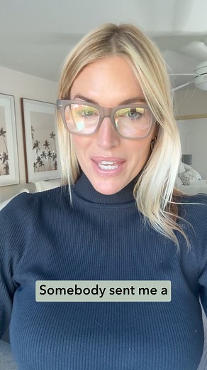 I hated juggling my readers on and off! Thats why I was thrilled when I discovered LOOK OPTIC Progressive Readers! Turns out, I don't take them off as often as my old readers, so they're always right where I need them! | Maison Optique