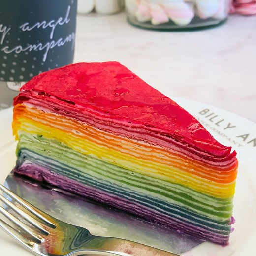 This is a 20-layer rainbow crêpe cake. | Insider Dessert