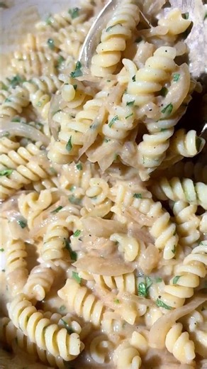 Caramelized Onion Pasta (No Cream)