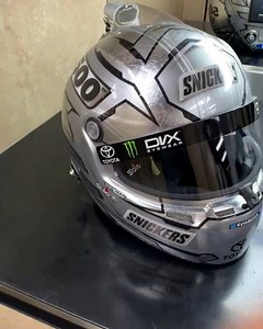 Thanks M&M'S USA SNICKERS for the awesome helmet to commemorate my 500th Cup start on Sunday! | Kyle Busch