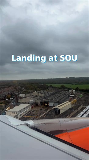 Recognise this view? We can't guarantee blue skies when you arrive at SOU, but we can guarantee a warm welcome from our wonderful team 😊 | Southampton Airport