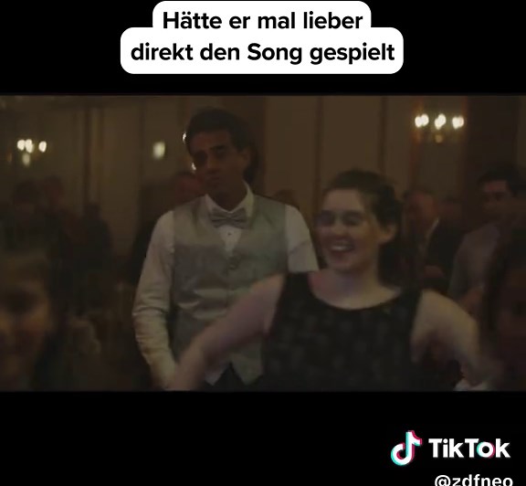 Hätte der DJ mal lieber sofort auf den kleinen Pete gehört. 😅 „Bupkis” könnt ihr im ZDF und in der ZDF-App streamen. #Bupkis #NeoSerie #WhatToWatch