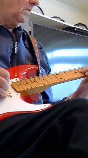 Dalawa Kaming Api - Dave Monk Full Video ... https://youtu.be/DTc702tbAbY #OldGuitarMonkey | Oldguitarmonkey