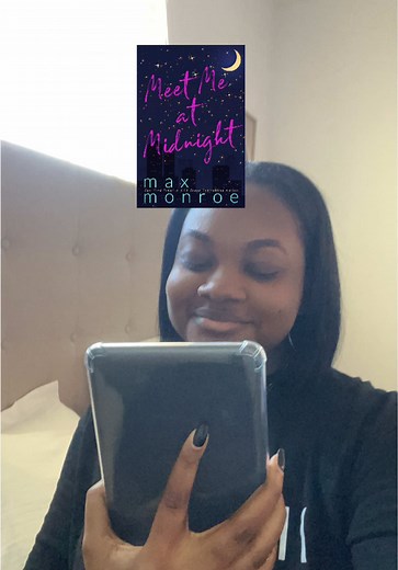 📕 Meet Me At Midnight by @Max Monroe (ad) #romcombooks #meetmeatmidnight #workplaceromancebooks #forcedproximitybookrecs