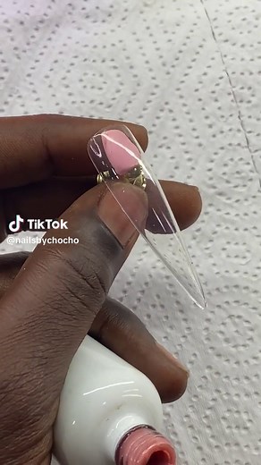 Watch this simple orange design #fyp #nails #tutorials #kadunanailstech2025 #nailseducator #simplenaildesign #beginnernailtech #inspo #fypviral #tutorials2025 #affordablenails #goodboss2025 #fyppppppppppppppppppppppp #nailsbychocho2025 #gelnails #viraltiktok #followers