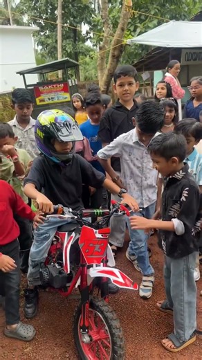 This Mini Bike Fixes Beginner Riding Mistakes #shorts