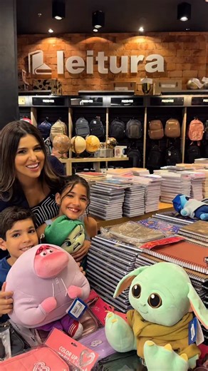 JULIANE KESSIA | Pra não ter erro na hora da escolha e ainda agradar a todos os gostos, material escolar é na @livrarialeitura @leitura.bh. Nós escolhemos... | Instagram