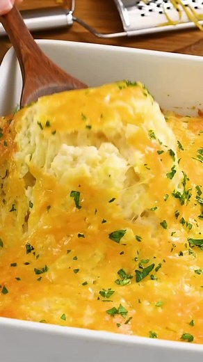 Cheesy Hash Brown Casserole Recipe for Any Meal