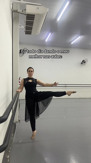 Vcs tb são assim? #vidadebailarina #bailarina #bailarinas #balletdancer #ballet #bailarinos #balletdancers #ballettok #bailarinastiktok #balletadulto #balletcore #dancerslife #balletclass