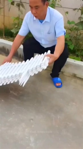 No problem! Here’s the information about the Schwarzschild Radius and Black Holes ⚫📏 🔹 What is the Schwarzschild Radius? • The Schwarzschild radius defines the size of the event horizon of a black hole, the boundary beyond which nothing, not even light, can escape. It is named after the physicist Karl Schwarzschild, who first derived it in 1916 🔭 • The Schwarzschild radius R_s is calculated by the formula: R_s = 2GM/c² where: - G is the gravitational constant, - M is the mass of the object, -