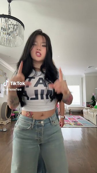 arlene lee (@arlene1ee)’s video of arlene lee