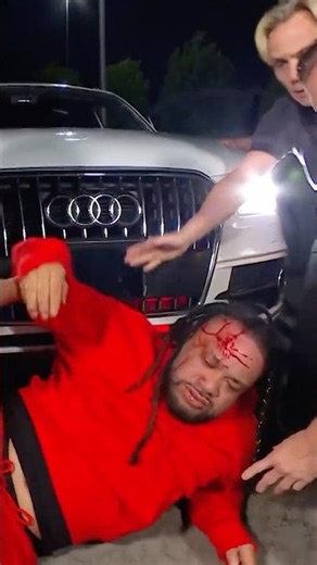 WHAT IS HAPPENING??!?! THIS IS INSANE! 😵💥 #SmackDown