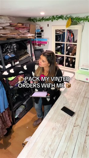 Pack My Vinted Orders With Me: 4 Easy Steps for Personalised Sticky Labels