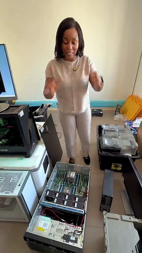 Maria's Computer Setup Tips for Optimal Workstation
