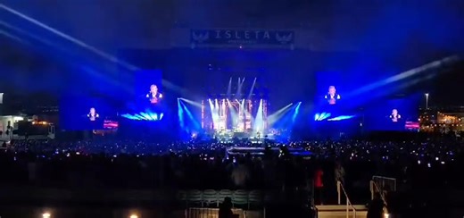 2.3K views · 122 reactions | Paul McCartney Live and Let Die at Isleta Amphitheater, Albuquerque October 07 2025 *video tiahn22/instagram* | Claudia Tapety | Facebook