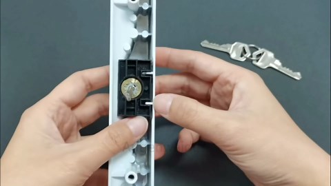 Sliding Patio Door Handle with Mortise Lock and keys, Key Cylinder and Keeper, 4-15/16" Hole Spacing, Sliding Glass Door Replacement Handle for Door Thickness from 1.5" to 2", Need to Drill (White)