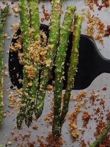 80K views · 116 reactions | Truly the BEST way to eat Asparagus! It's so addictive! RECIPE  https://iwashyoudry.com/parmesan-roasted-asparagus/ #dinnertonight #tbthursday #icancookchallenge | I Wash... You Dry | Facebook