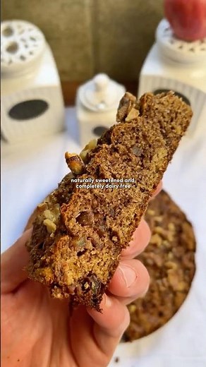 The Best Walnut Apple Cake You’ll Ever Make 🤤 #bakingmadeeasy #thebakefeed #recipe #easyrecipe