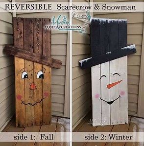 REVERSIBLE PALLET SCARECROW & SNOWMAN....Brilliant idea from Mollies Custom Creations! What do you think? Find this & Over 40 of BEST DIY Fall Craft Ideas here... http://kitchenfunwithmy3sons.com/2016/08/diy-fall-craft-ideas.html/ . | Kitchen Fun With My 3 Sons