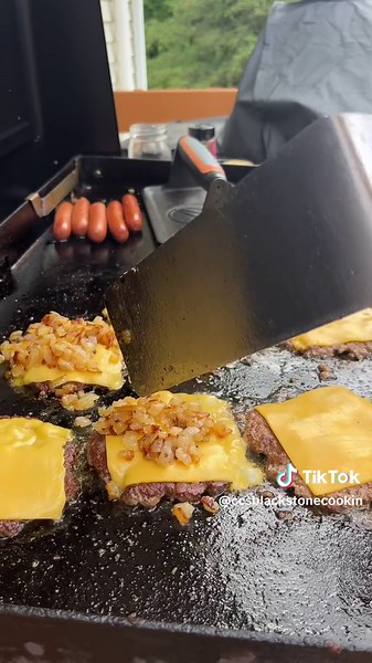 Delicious Sunday Cookout: Thundering Longhorn Burger Seasoning Recipe