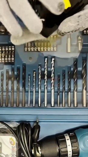 Power through any task ⚡ with the Makita DHP453 18V Drill Driver Kit — durable, efficient, and ready to work! #shopeehaul #ElectronicsZone #PowerTools | Mohd Helmy Waginin