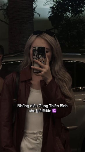 Thiên Bình là cung hoàng đạo nổi tiếng với sự nhẹ nhàng, lịch thiệp và biết cân bằng mọi thứ. Nhưng sự thật là phía sau vẻ ngoài đó, họ che giấu rất nhiều điều mà không phải ai cũng nhìn thấy. Dưới đây là những điều Thiên Bình thường không nói ra: 1. Thiên Bình thật ra suy nghĩ cực nhiều Bề ngoài họ có thể tỏ ra bình tĩnh, nhẹ nhàng và dễ tính. Nhưng trong đầu Thiên Bình thường là một cuộc tranh luận nội tâm không hồi kết. Họ cân nhắc mọi khả năng: \t•\tnếu mình nói thế này thì người kia nghĩ gì