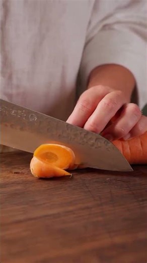 Sharp Knives = Safer hands and happier cooking! 🤗