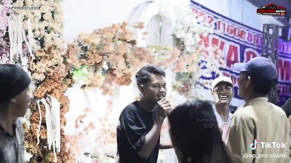 OM PAKA 89: Musik Palembang Cinta Merah Jambu