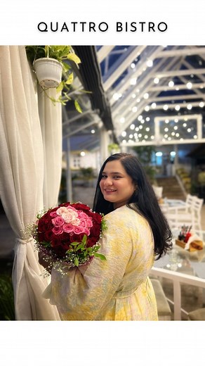 Pratiksha & Mrunali | Food & Travel Blogger on Instagram: "Want to experience a date with your partner which feels like a dream then this place is just perfect for you♥️ Away from city “Shor” this newly opened bistro in Lonavala is your escape from reality ☺️ This is a pure veg bistro serving authentic Italian and Mexican cuisine in Lonavala. Their menu features a unique fusion of classic and modern dishes, all made with pure vegetarian and eggless ingredients. From woodfired pizzas to rich dess