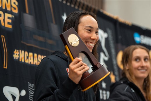 Torri Huske, Lucy Bell Discuss 2nd Place Team Finish, Future in Swimming