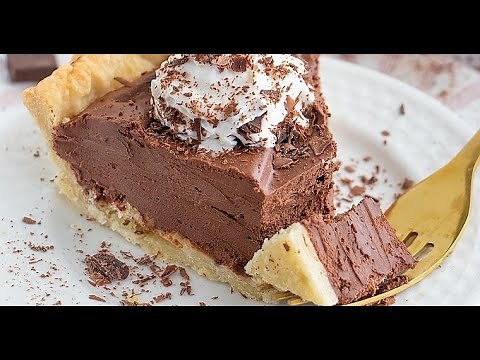 Vegan Chocolate Cream Pie! (NO TOFU) | plant.well
