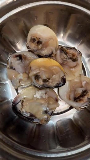 How to Open Clams Easily | Perfect Trick for Beginners 🐚 | Seafood Hack