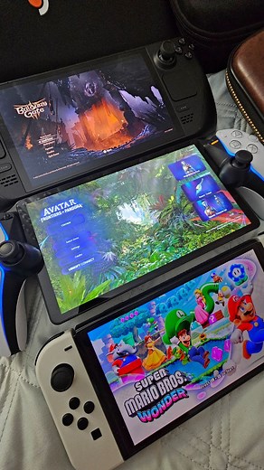 19K views · 2.2K reactions | Steam Deck OLED vs. Playstation Portal vs. Nintendo Switch OLED - Si tuvieras que escoger solo una, ¿con cuál te quedarías? #steamdeckoled #playstationportal #nintendoswitcholed | Hambo | Facebook