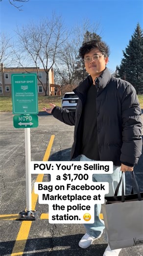 Hanski on Instagram: "Steer clear of Zera Lee on Facebook. She double-messages and even sends her ETA via map, but then doesn’t show up. #awareness"