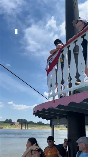 #DYK that one river barge like this can haul as much freight as 70 semi-trucks? (Imagine being stuck behind that traffic jam on the highway!) 🚢 > 🚚 Learn more fun freight facts on our Ag Coast of America Cruise! It’s an educational opportunity on our normal St. Louis Riverfront Cruises every first Wednesday of the month. Our next one departs October 8, so get on board! #riverboatsstl #riverboat #mississippiriver #barge #cruise #stl | Riverboats at the Gateway Arch