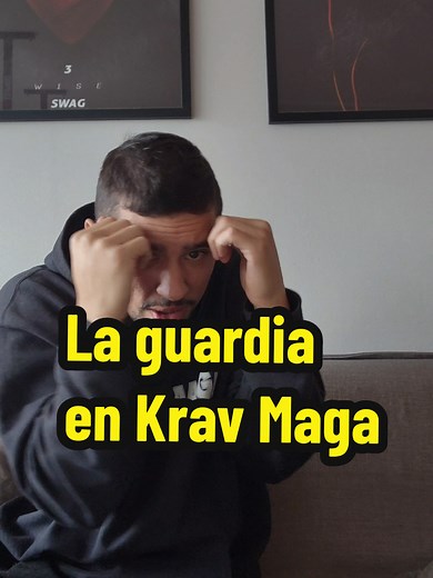 El tema de la guardia en Krav Maga en mi opinión tiene que ver más por una falta de crosstraining en la mayoría de los casos. en cualquier sistema o deporte de combate donde te pueden patear o derribar tener una guardia de boxeo no está mal pero no debiese ser tu única herramienta. curioso es que donde veo que mencionan que debe ser así y luego veo los sparrings inmediatamente veo otra cosa porque el cuerpo es sabio y se corrige solo ante el dolor.