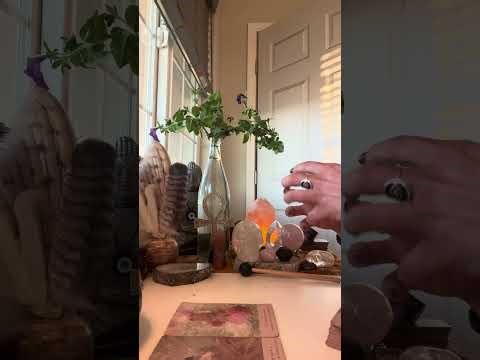 MARY MAGDALENE MADE SURE THIS FOUND YOU….🌹⚜️ #highpriestess #marymagdalene #rose 