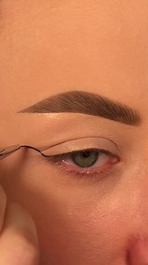 38K views · 509 reactions | simple spider liner #makeup #halloween #halloweenmakeup #makeuptutorial #Eyeliner #eyelinertutorial | Vibras ϟ | Facebook