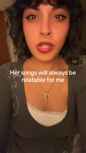 Discover Penelope Scott's Relatable Alt Music