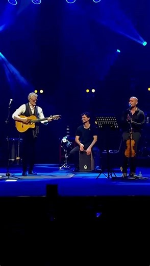 Jesse Cook performing the Arabic classic 'Qadduka Al-Mayyas' in the UAE