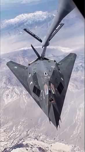 Rare Footage! F-117 Nighthawk Aerial Refueling in Action #refueling #f117 #nighthawk #usaf #ai