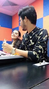 ग़लती से shirt पे लग जाये...!! 😉 #rjraghavindiaa Ayushi Kamthan RJ Raghav | RJ Raghav