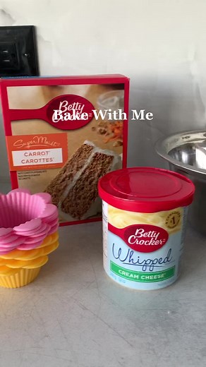 Bake with me! @Betty Crocker Carrot cake with cream cheese frosting! 🎂#bakewithme #bettycrocker #bettycrockercakemix #carrotcake #cake #baking #bakingtiktok #bakingwithme