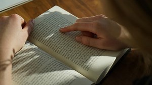 Contoh-Contoh Teks Biografi Diri Sendiri yang Bisa Dijadikan Referensi