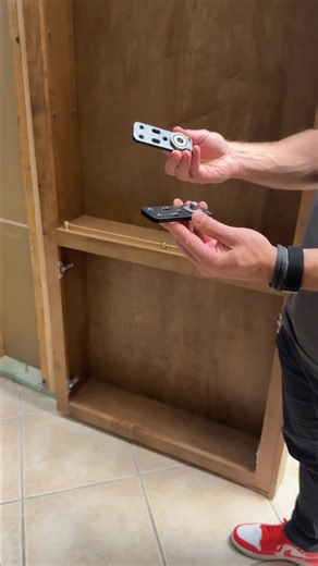 Murphy Door on Instagram: "Murphy Door Hing kit or Pivot Hinges for bookcase doors."