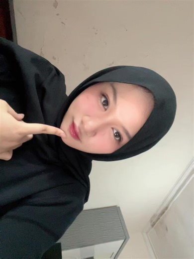 Makeup Tutorial: Gloss on Repeat