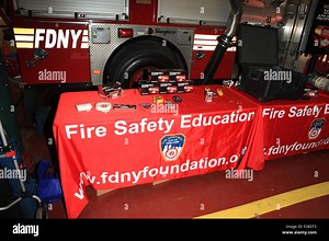 Tim McGraw helps to launch Duracell's 'Quantum Heroes Video Series' with FDNY Firehouse Engine 33 in Manhattan  Where: NYC, NY, United States When: 15 Aug 2013 Stock Photo - Alamy