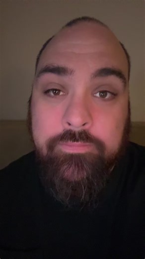 Real quick… burgers are salads you hold in your hand. #realquick #foodfacts #fact